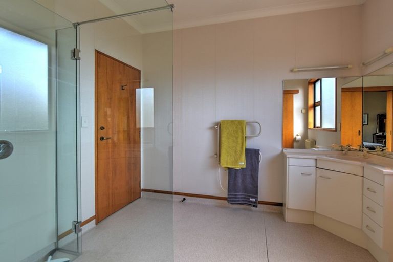 Photo of property in 12 Crombie Street, Gore, 9710