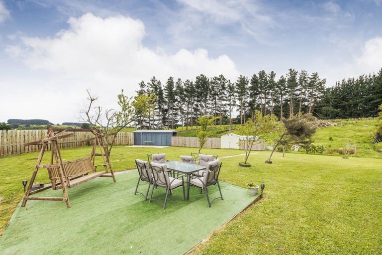 Photo of property in 73 Monteith Street, Halcombe, Feilding, 4779