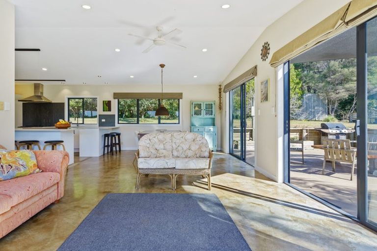 Photo of property in 303 Ody Road, Whangarei Heads, Whangarei, 0174