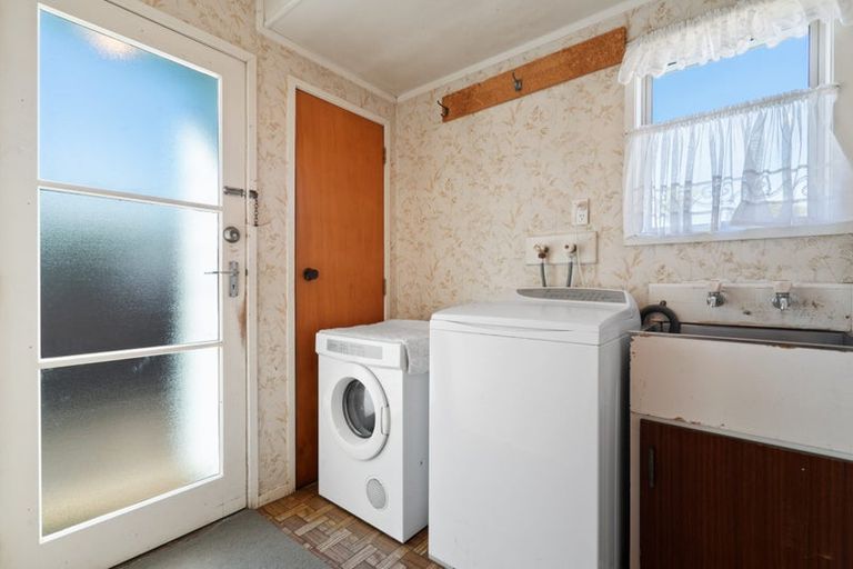 Photo of property in 44 Burundi Avenue, Clendon Park, Auckland, 2103