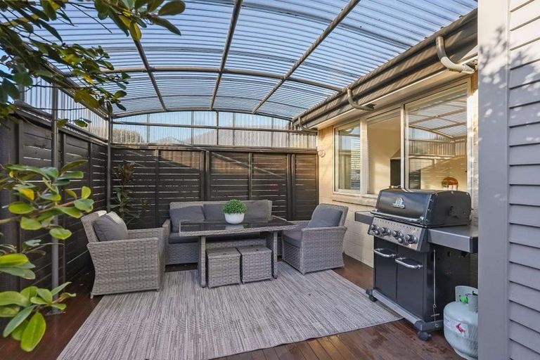 Photo of property in 48 Titirangi Crescent, Parklands, Christchurch, 8083