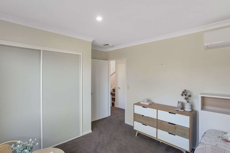 Photo of property in 48 Titirangi Crescent, Parklands, Christchurch, 8083