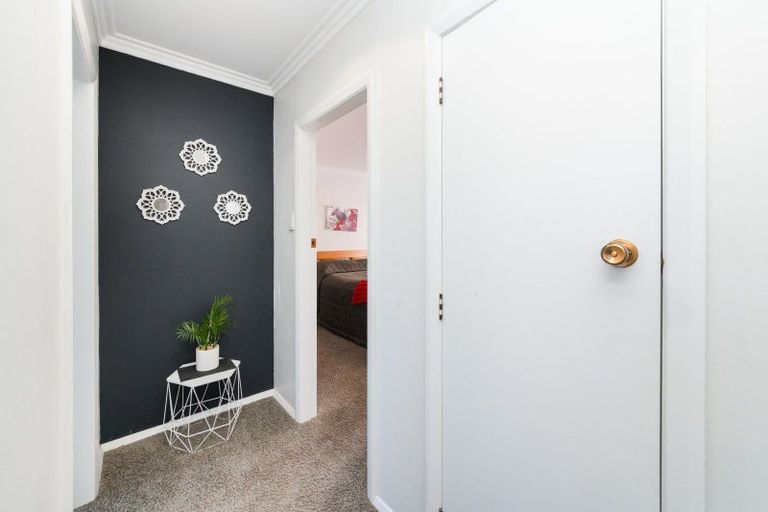 Photo of property in 33 Long Melford Road, Awapuni, Palmerston North, 4412