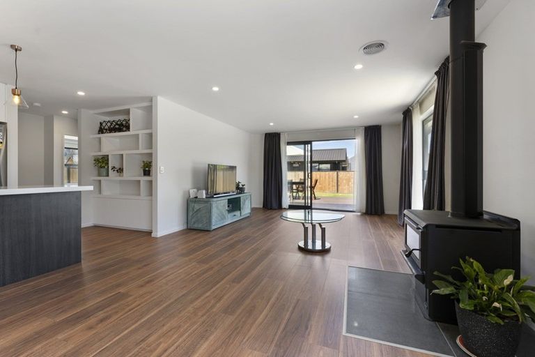 Photo of property in 77 Jack Hanley Drive, Jacks Point, Queenstown, 9371