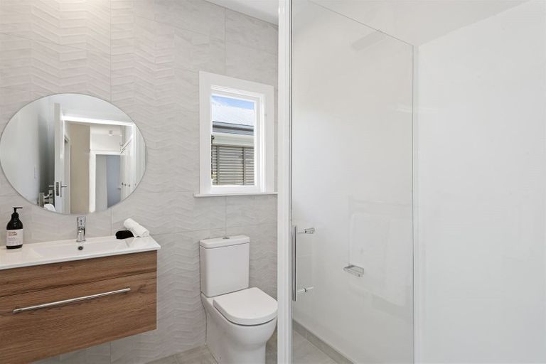 Photo of property in 189 Weston Road, St Albans, Christchurch, 8052