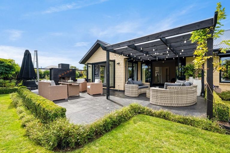 Photo of property in 1 Riverside Lane, Spencerville, Christchurch, 8083