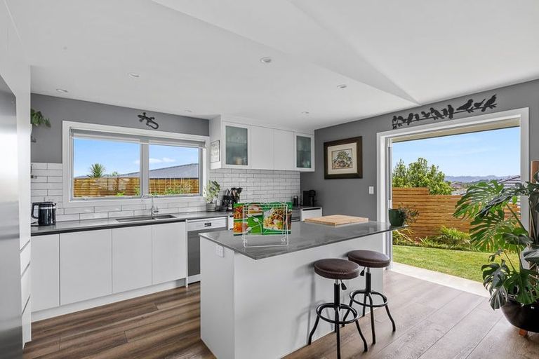 Photo of property in 15 Three Brothers Place, Warkworth, 0981