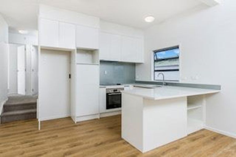 Photo of property in 420/18 Sunnyhaven Avenue, Beach Haven, Auckland, 0626
