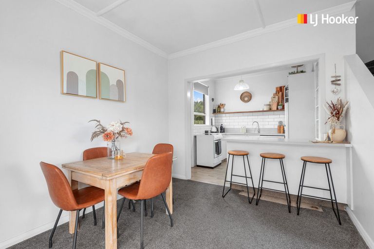 Photo of property in 1 Mure Street, Mosgiel, 9024