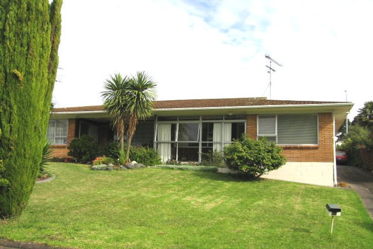 Photo of property in 2/6 Poseidon Place, Half Moon Bay, Auckland, 2012