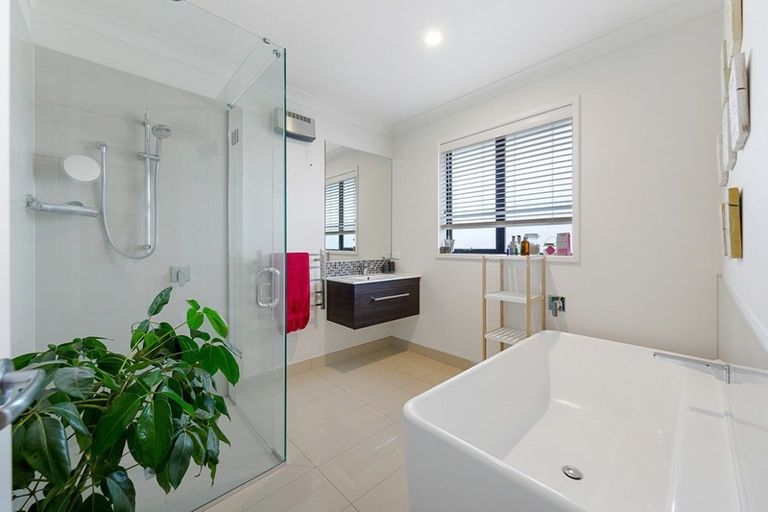 Photo of property in 82 Westmuir Crescent, Pokeno, 2402