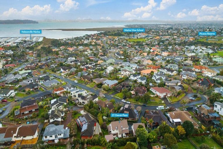Photo of property in 27 Cherub Place, West Harbour, Auckland, 0618