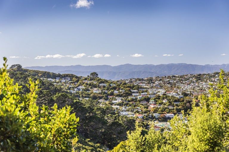 Photo of property in 127a Makara Road, Karori, Wellington, 6012