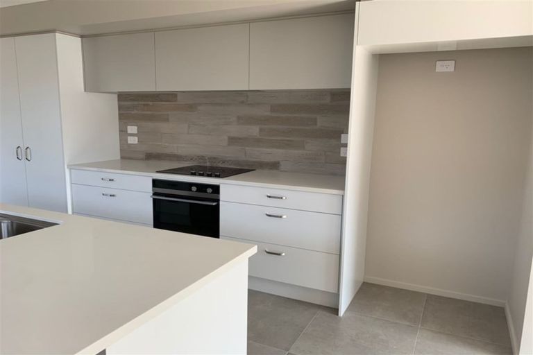 Photo of property in 8 Dida Park Drive, Kumeu, 0810