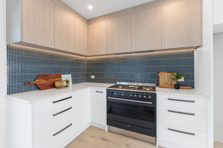 Photo of property in 7 Pihoihoi Close, Waikanae, 5036