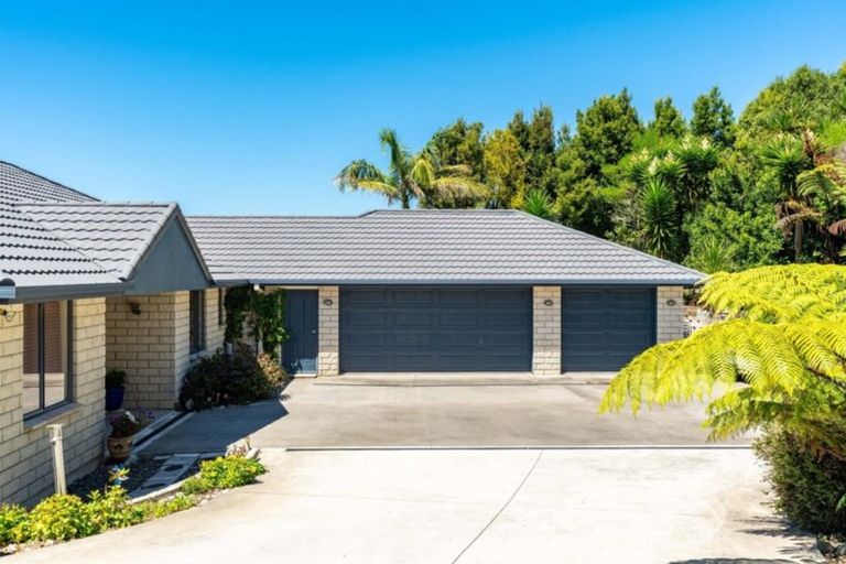 Photo of property in 2 Coastview Lane, Mangawhai, 0975