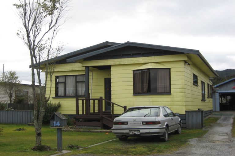 Photo of property in 14 Ballance Street, Runanga, 7803