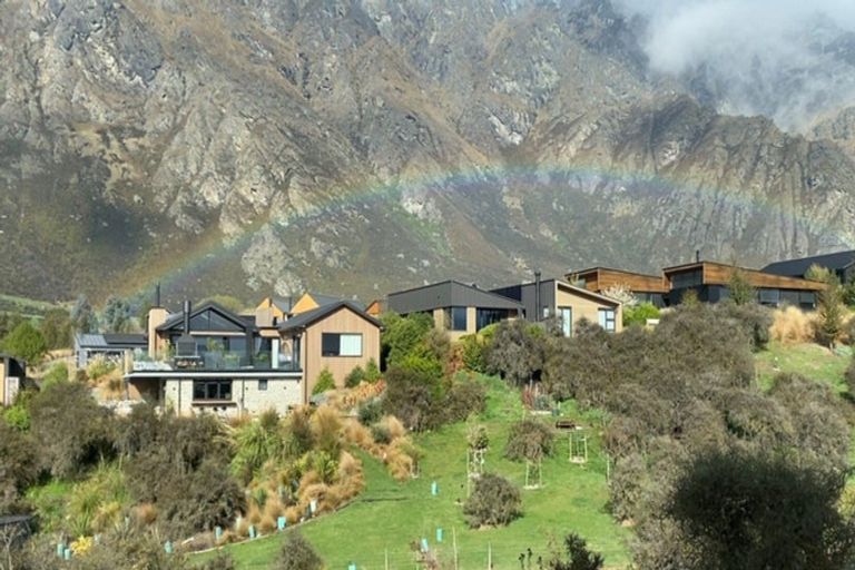 Photo of property in 77 Spur Ridge Rise, Jacks Point, 9371