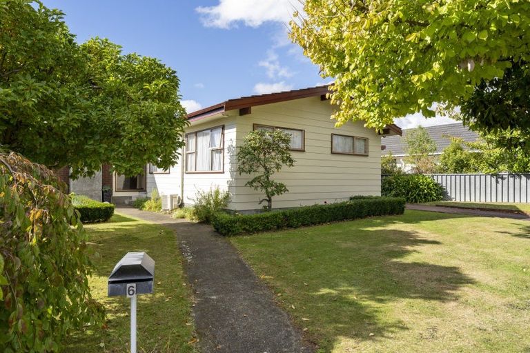 Photo of property in 6 Brandon Street, Otaki, 5512