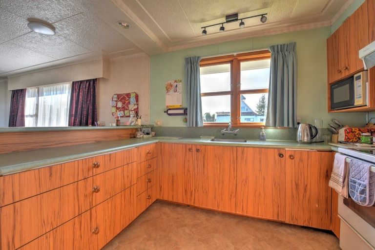 Photo of property in 27 Redan Street, Wyndham, 9831