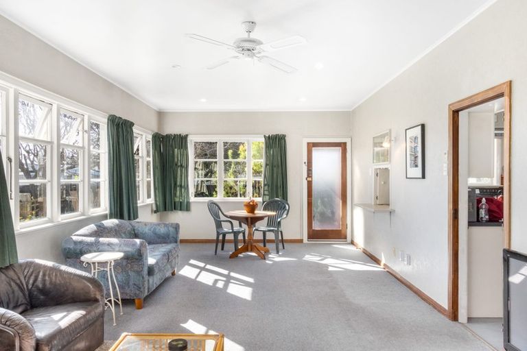 Photo of property in 82 Latham Street, Marewa, Napier, 4110