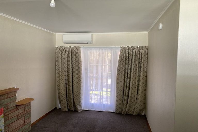 Photo of property in 3/50 Cruickshank Road, Clouston Park, Upper Hutt, 5018