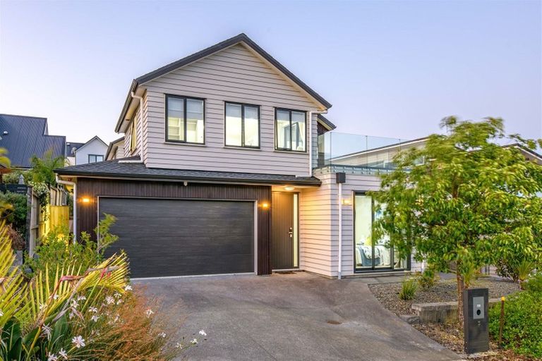 Photo of property in 3 Copper Lane, Long Bay, Auckland, 0630