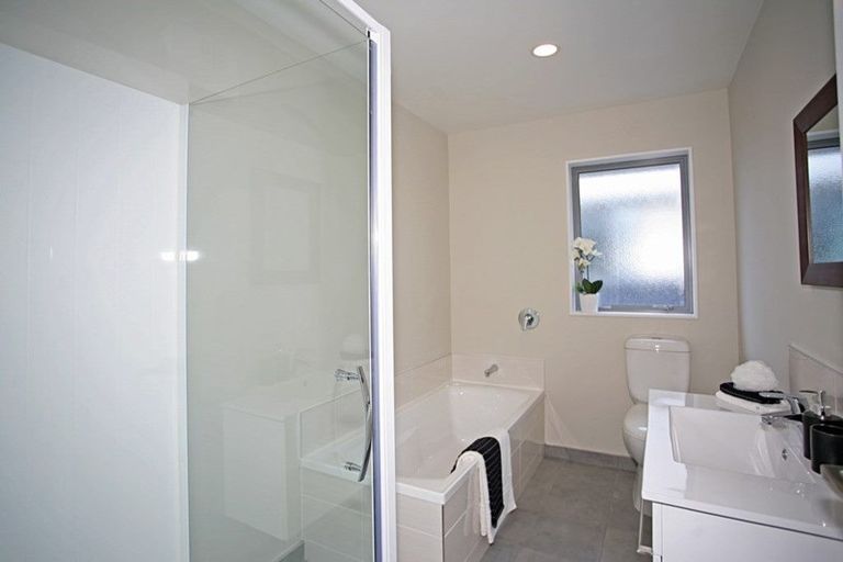 Photo of property in 200 Racecourse Road, Sockburn, Christchurch, 8042