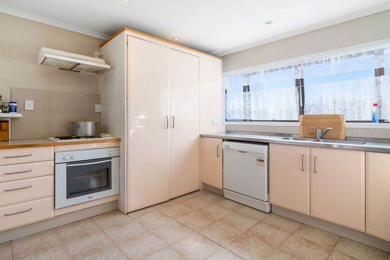 Photo of property in 6 Rinaha Place, Koutu, Rotorua, 3010