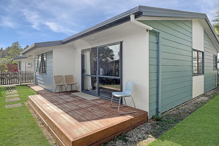 Photo of property in 33 Malaspina Place, Papatoetoe, Auckland, 2025