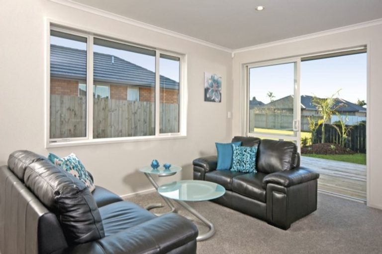 Photo of property in 19 Shibata Rise, Ranui, Auckland, 0612