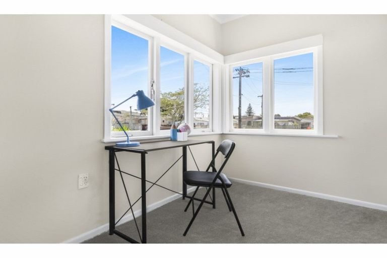 Photo of property in 7 Seddon Avenue, Papatoetoe, Auckland, 2104