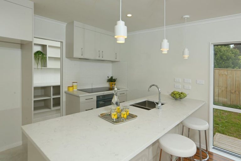 Photo of property in 679a Swanson Road, Swanson, Auckland, 0612