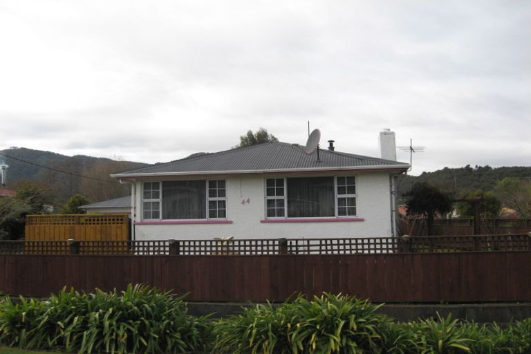 Photo of property in 44 Ranfurly Street, Runanga, 7803