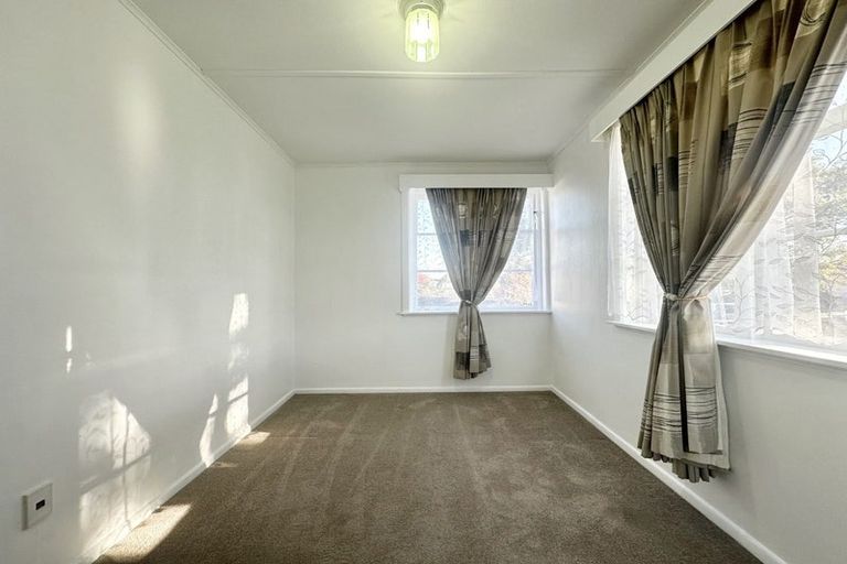 Photo of property in 49 Godley Street, Waiwhetu, Lower Hutt, 5010