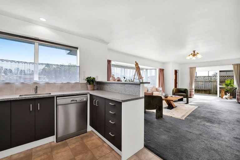 Photo of property in 1/39 Sackville Street, Fitzroy, New Plymouth, 4312