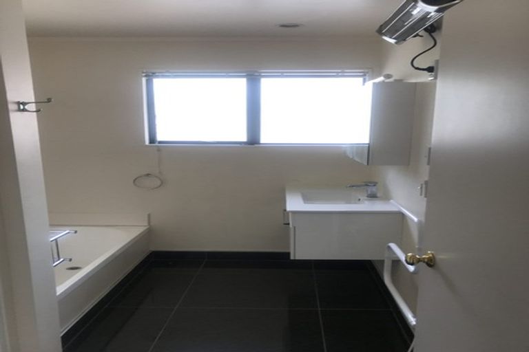 Photo of property in 193 Westchester Drive, Churton Park, Wellington, 6037