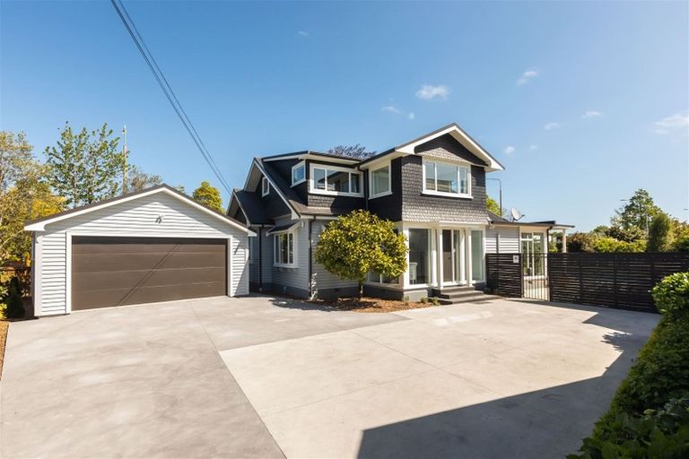 Photo of property in 3 Strowan Road, Strowan, Christchurch, 8052