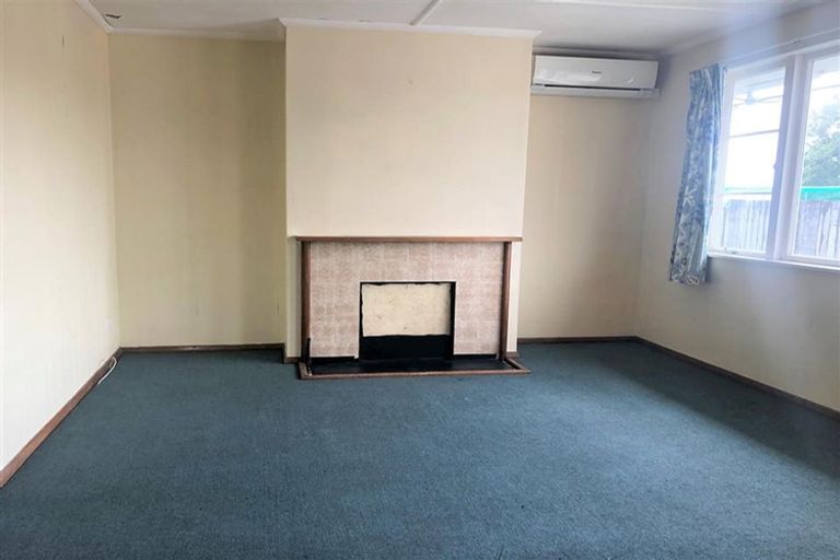 Photo of property in 1/12a Walsh Road, Westown, New Plymouth, 4310