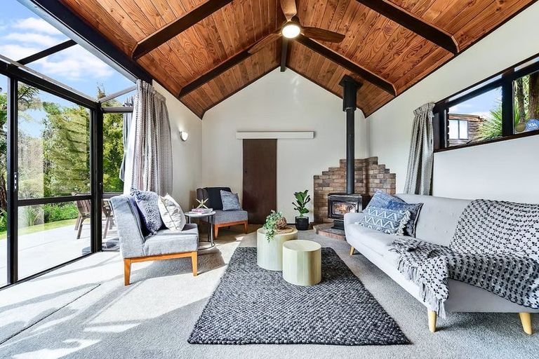 Photo of property in 2/90 Lewis Street, Glenview, Hamilton, 3206