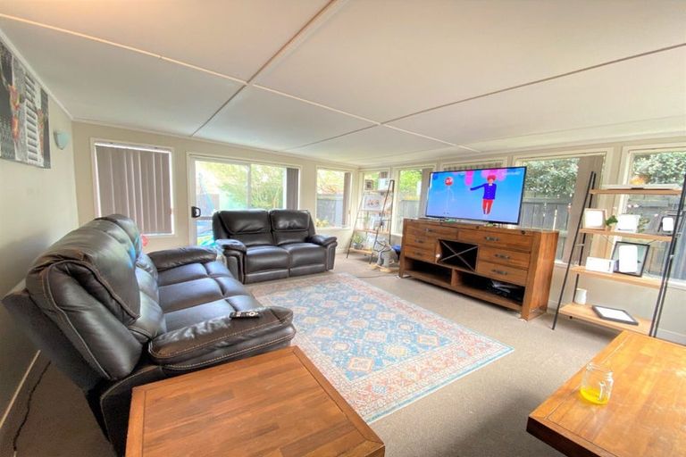 Photo of property in 87 Flat Bush Road, Clover Park, Auckland, 2023