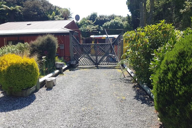 Photo of property in 10 Miro Crescent, Halfmoon Bay / Oban, Stewart Island, 9818