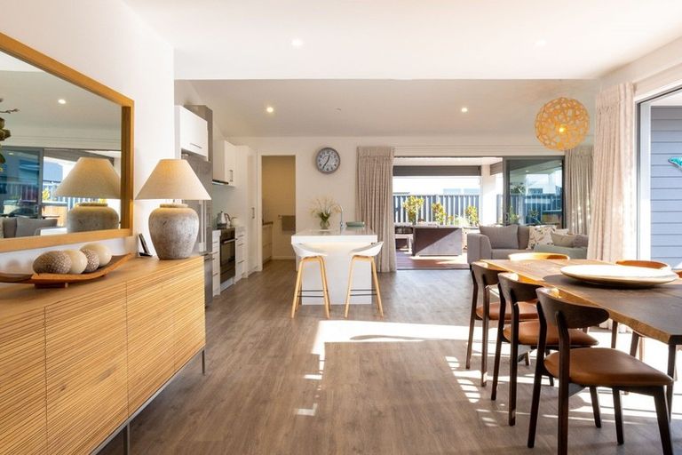 Photo of property in 11 Benmore Place, Poraiti, Napier, 4112