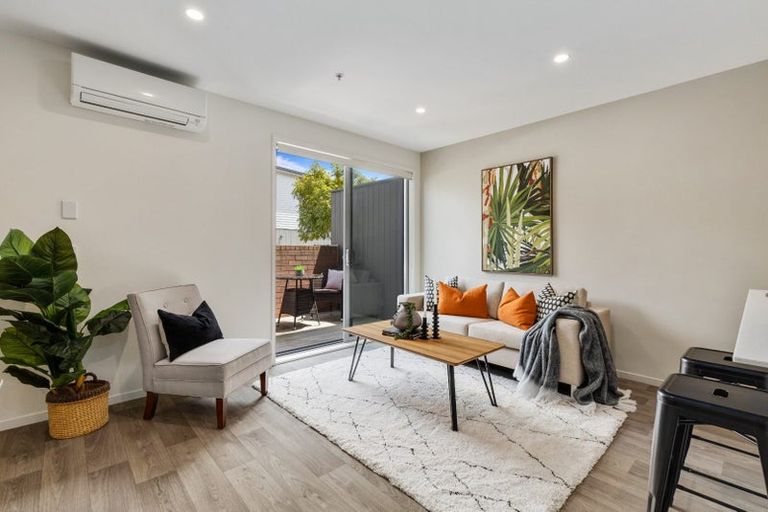 Photo of property in 6/160c Hobsonville Point Road, Hobsonville, Auckland, 0616