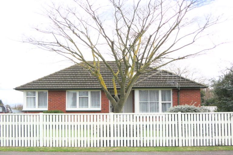 Photo of property in 56 Lipscombe Crescent, Havelock North, 4130