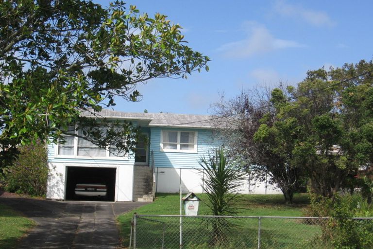 Photo of property in 18 Barbary Avenue, Kelston, Auckland, 0602