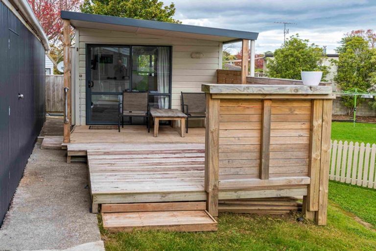 Photo of property in 1/39 Jaemont Avenue, Te Atatu South, Auckland, 0610