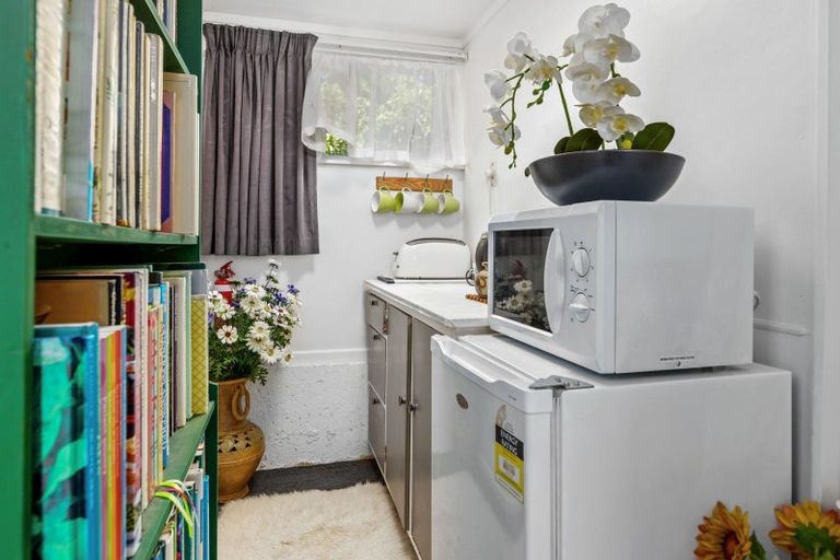 Photo of property in 11 William Benton Street, Featherston, 5710