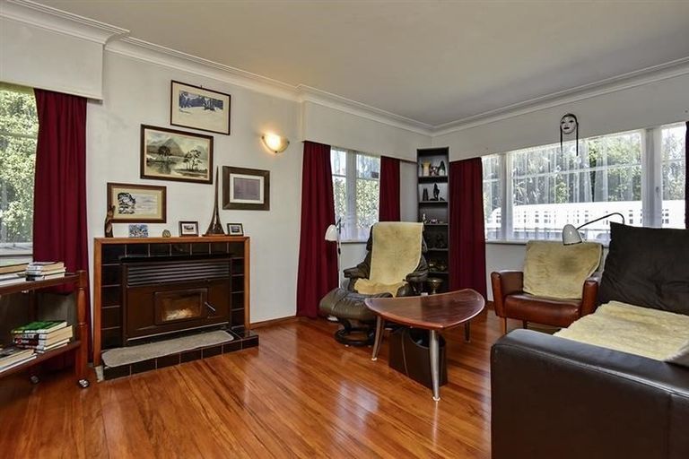 Photo of property in 54 Mcintyre Road, Mangere Bridge, Auckland, 2022