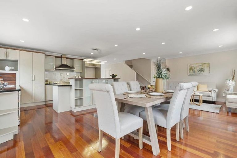 Photo of property in 231a Lake Road, Belmont, Auckland, 0622